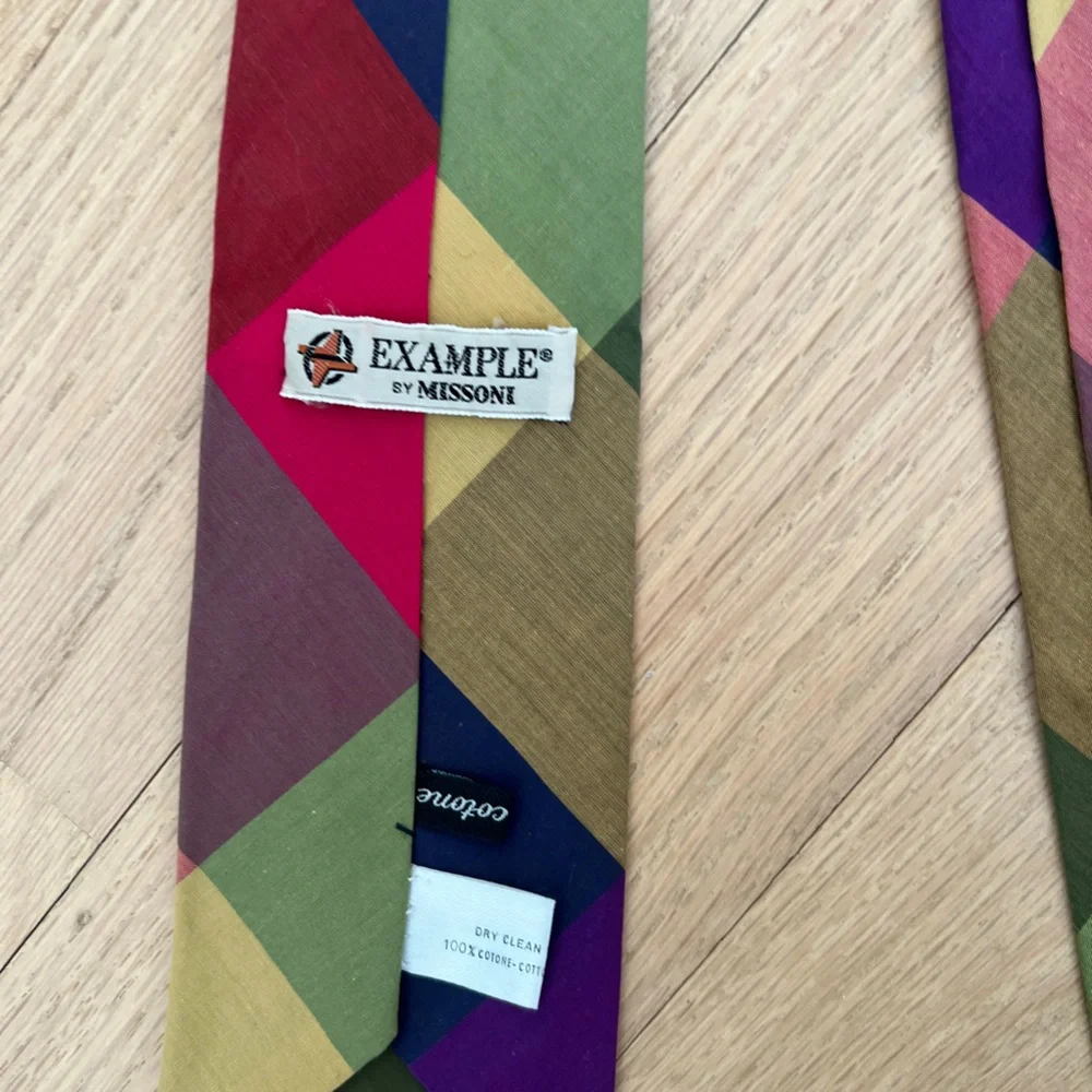 Colorful Geometric Pattern Tie - Picture 2 of 4